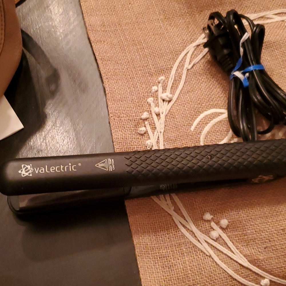 Valectric HAIR Straightner 1 inch